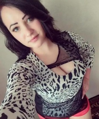 Горячая брюнетка приглашает к себе домой на необузданные шалости и наслаждение. Гарантирую, что ты не пожалеешь о проведенном со мной времени. 7849, 27 лет